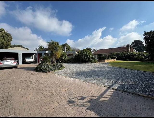 3 BEDROOM HOUSE FOR SALE IN VAN RIEBEECK PARK